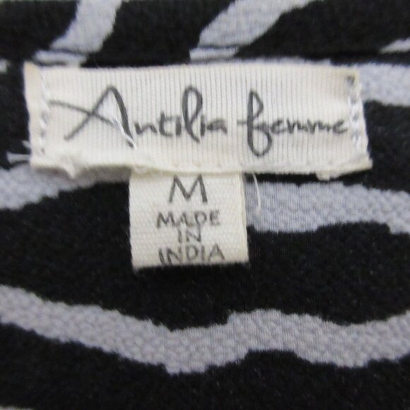 Antilia Femme Tunic Blouse Sz Medium Black White Wavy Striped V-Neck Cap Sleeve - Picture 5 of 7